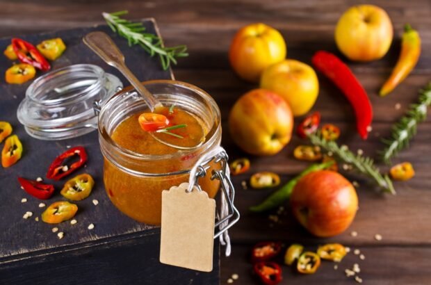 Apple jam with hot pepper is a simple and delicious recipe, how to cook step by step