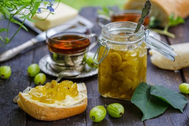 Gooseberry jam with pieces of berries – a simple and delicious recipe, how to cook step by step