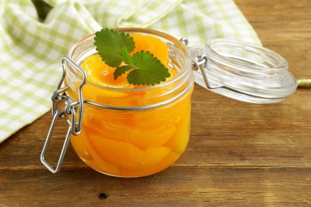 Canned apricots – a simple and delicious recipe, how to cook step by step