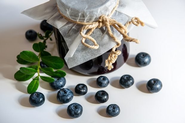 Steamed blueberries for winter – a simple and delicious recipe, how to cook step by step