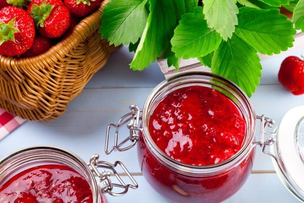 Strawberry jelly is a simple and delicious recipe, how to cook step by step