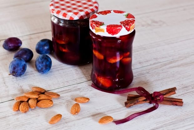 Plum jam with almonds is a simple and delicious recipe, how to cook step by step