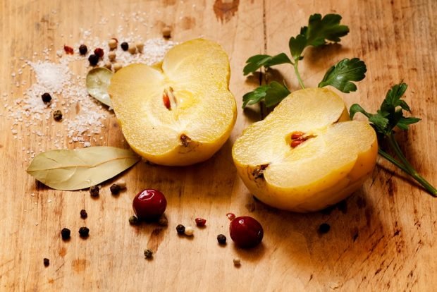 Sauerkraut apples in jars for winter