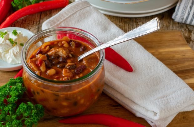 Bean soup dressing for winter 