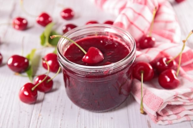 Cherry jam with starch