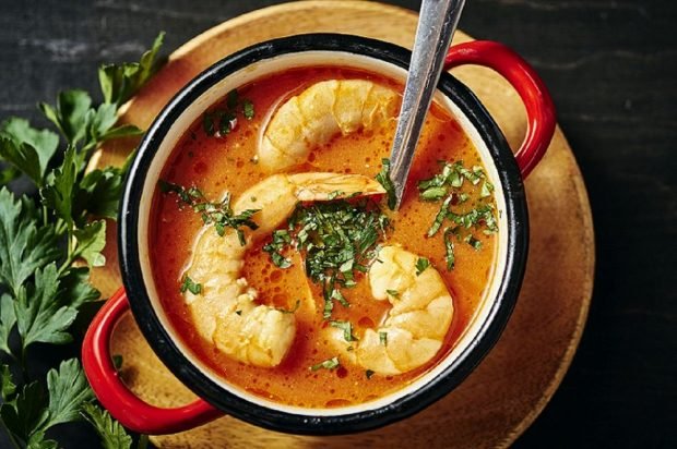 Thai soup with coconut milk and shrimp