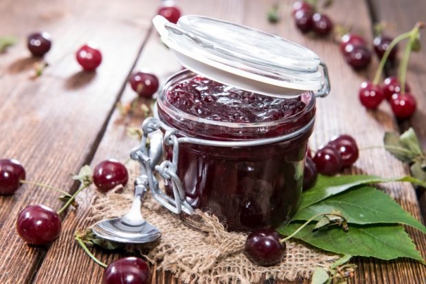 Cherry jelly – a simple and delicious recipe, how to cook step by step