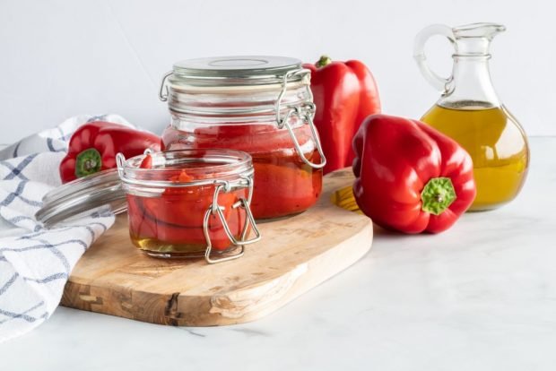 Pickled Bulgarian pepper whole for winter