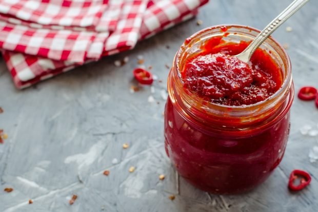 Bitter pepper jam