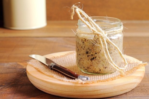 Oyster mushroom pate for winter