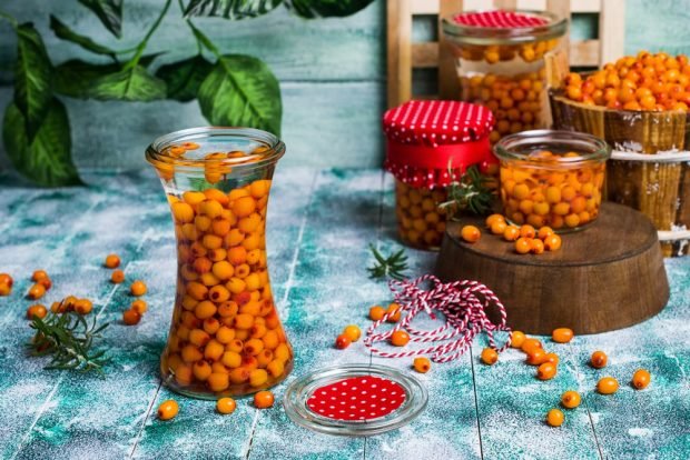 Sea buckthorn compote without sugar for winter