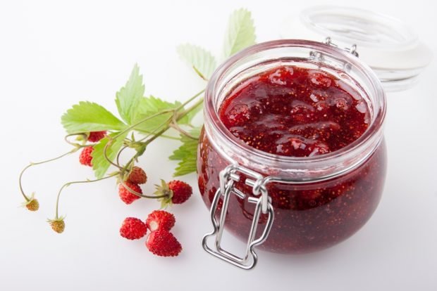 Jam-five minutes of wild strawberries – a simple and delicious recipe, how to cook step by step