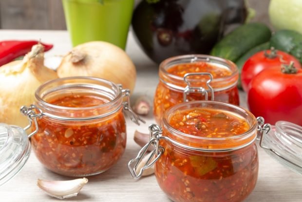 Eggplant caviar in Balkan for winter 