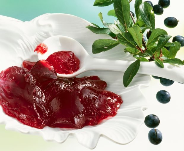 Sloe jam – a simple and delicious recipe, how to cook step by step