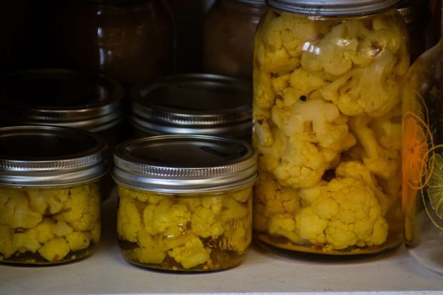 Pickled cauliflower in Korean is a simple and delicious recipe, how to cook step by step