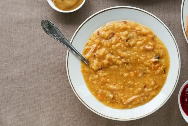 Pea soup with smoked meats in a slow cooker