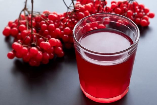 Viburnum juice for winter with honey 