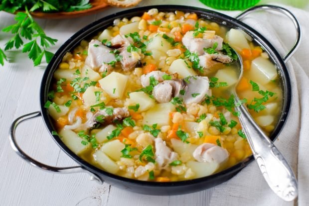 Pea soup with fish in a slow cooker