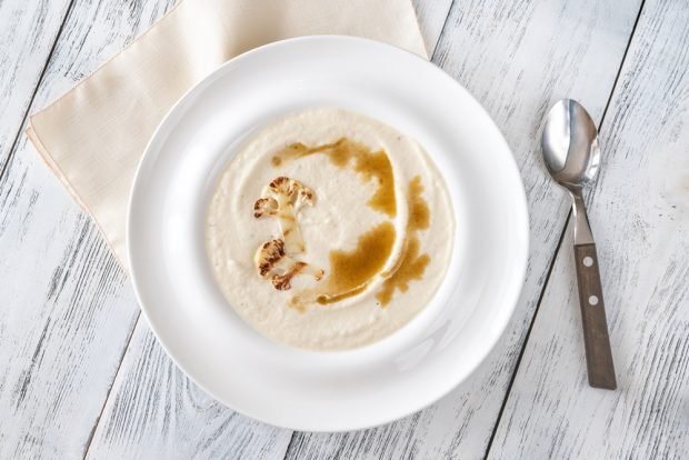 Cauliflower cream soup