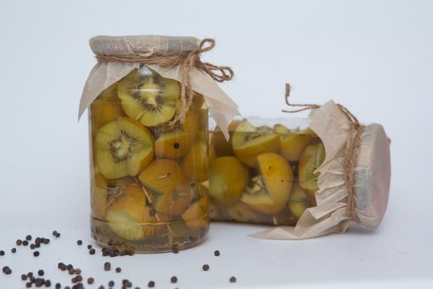 Pickled kiwi – a simple and delicious recipe, how to cook step by step