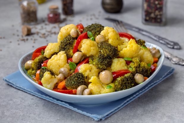 Salad with champignons for winter 