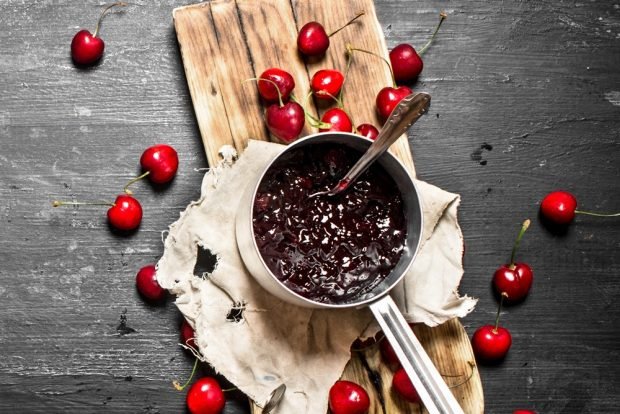 Cherry jam with agar