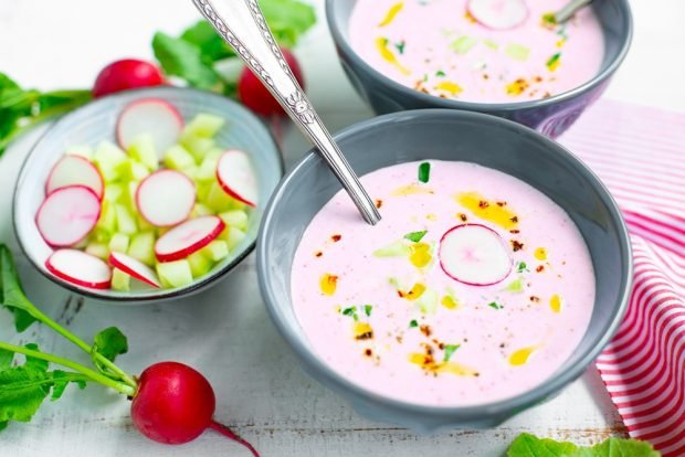 Cold radish soup 