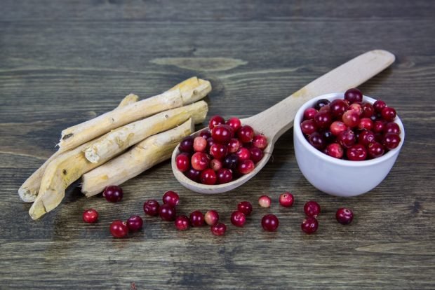 Horseradish with cranberries for winter is a simple and delicious recipe, how to cook step by step