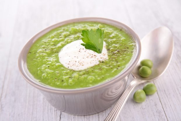 Pea soup with cream is a simple and delicious recipe, how to cook step by step