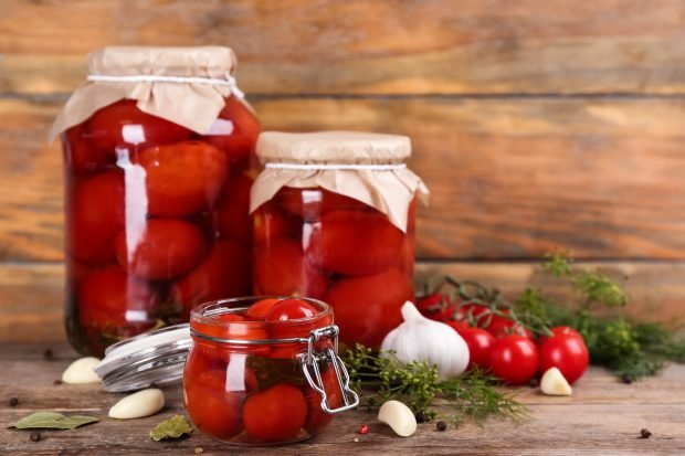 Pickled tomatoes for winter