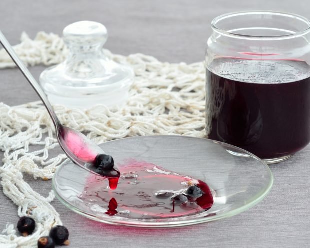 Pitted cherry jam with agar