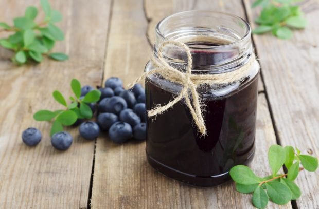 Wild blueberry jam is a simple and delicious recipe, how to cook step by step