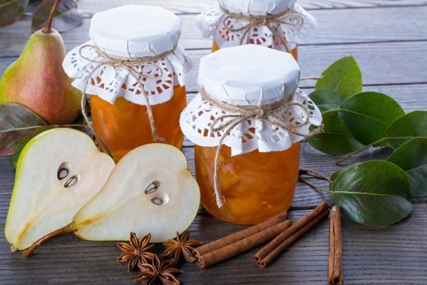 Pear jam with lemon and orange 