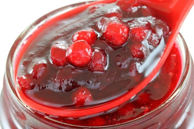 Cranberries in syrup for winter – a simple and delicious recipe, how to cook step by step