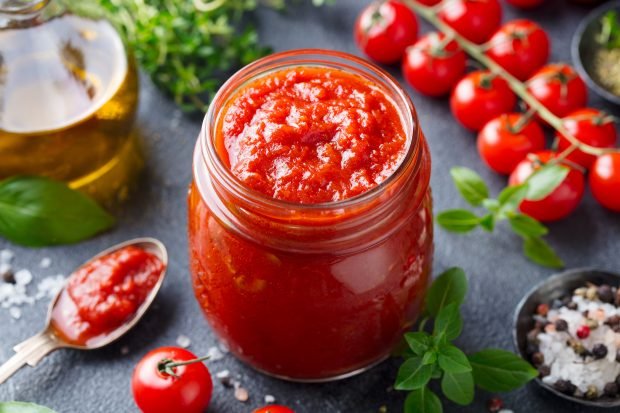 Georgian satsebeli made of tomatoes with seasonings for winter