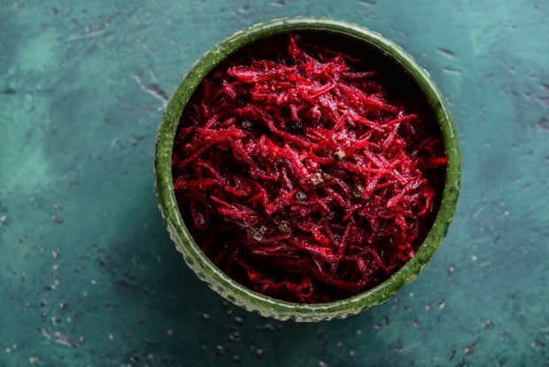 Pickled beetroot in Korean 