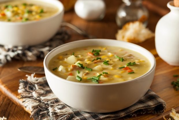 Corn soup with vegetables