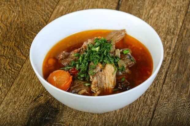 Beef and cherry tomatoes soup 