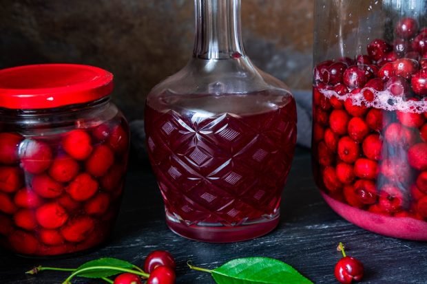 Cherry compote for winter 