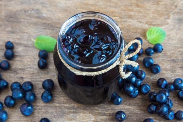 Frozen blueberry jam