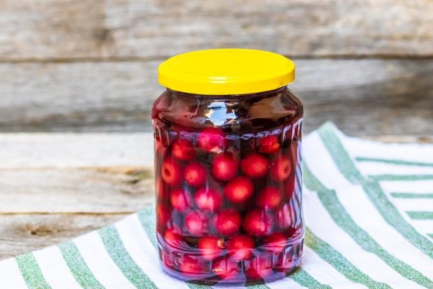 Cherry compote with spices for winter