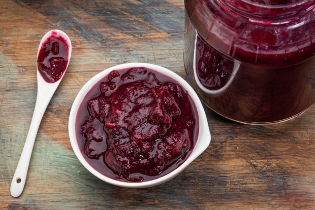 Blueberry sauce for winter