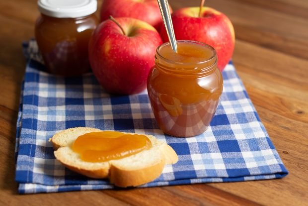 Apple and apricot jam