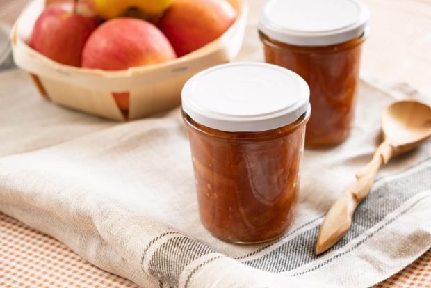 Apple jam slices