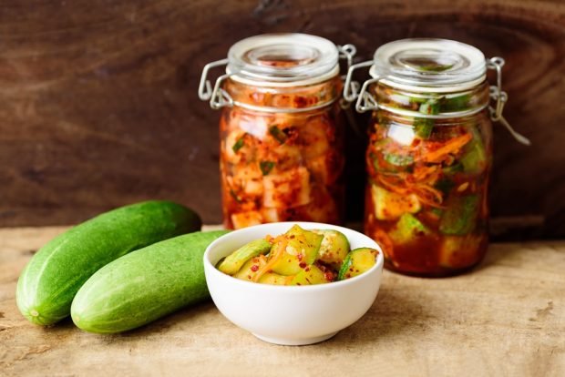 Zucchini with cucumbers in Korean for winter