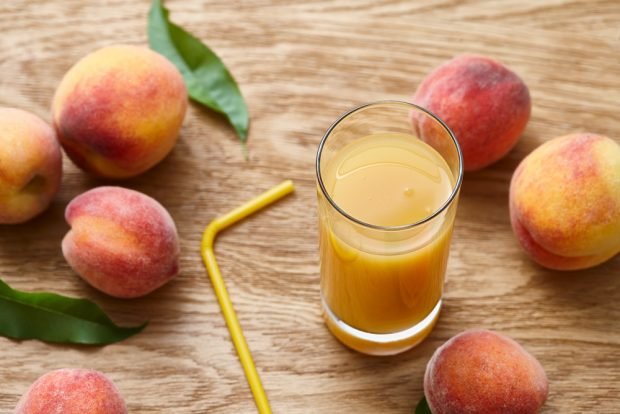 Peach juice with pulp for winter