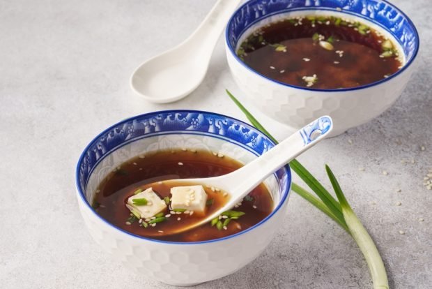 Miso soup broth 