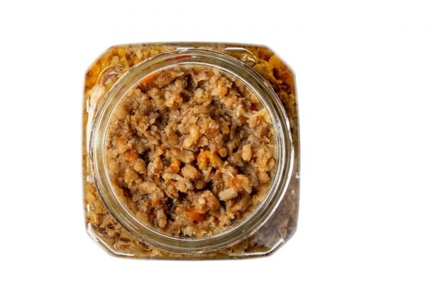 Mushroom caviar from redheads for the winter through a meat grinder with carrots and onions