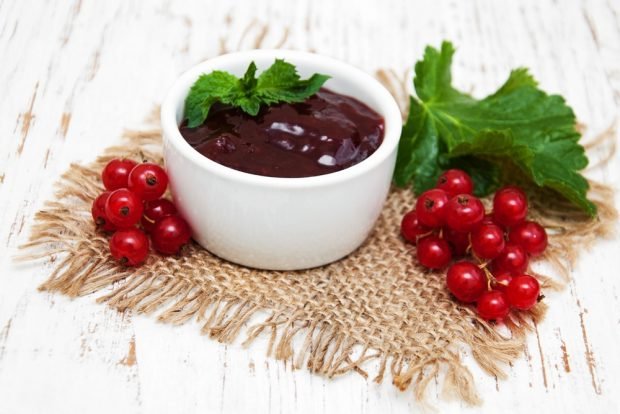 Currant jelly is a simple and delicious recipe, how to cook step by step