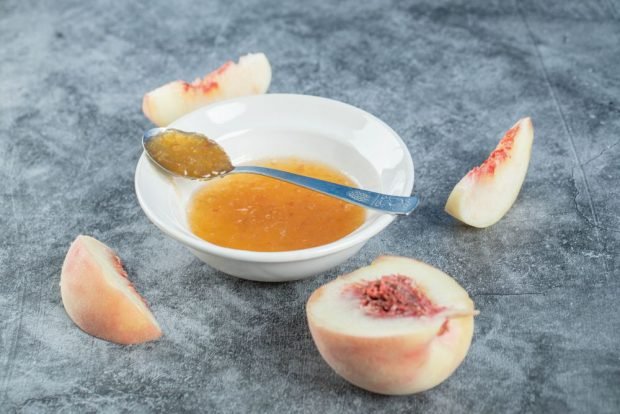 Jam from Uzbek nectarines without seeds